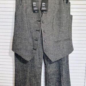 50% Recycled Polyester 2 Piece Grey Vest Suit